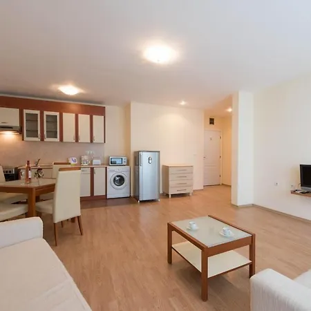 Gt Riviera Апартамент *