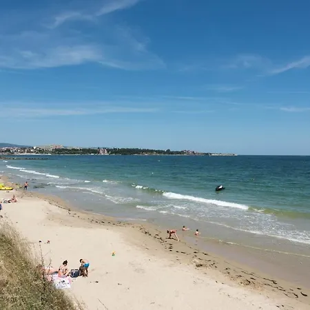 Gt Riviera Апартамент